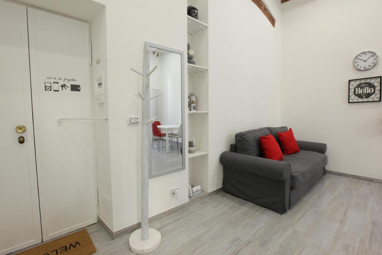 Amazing Apartment In City Center With Balcony Милано Екстериор снимка